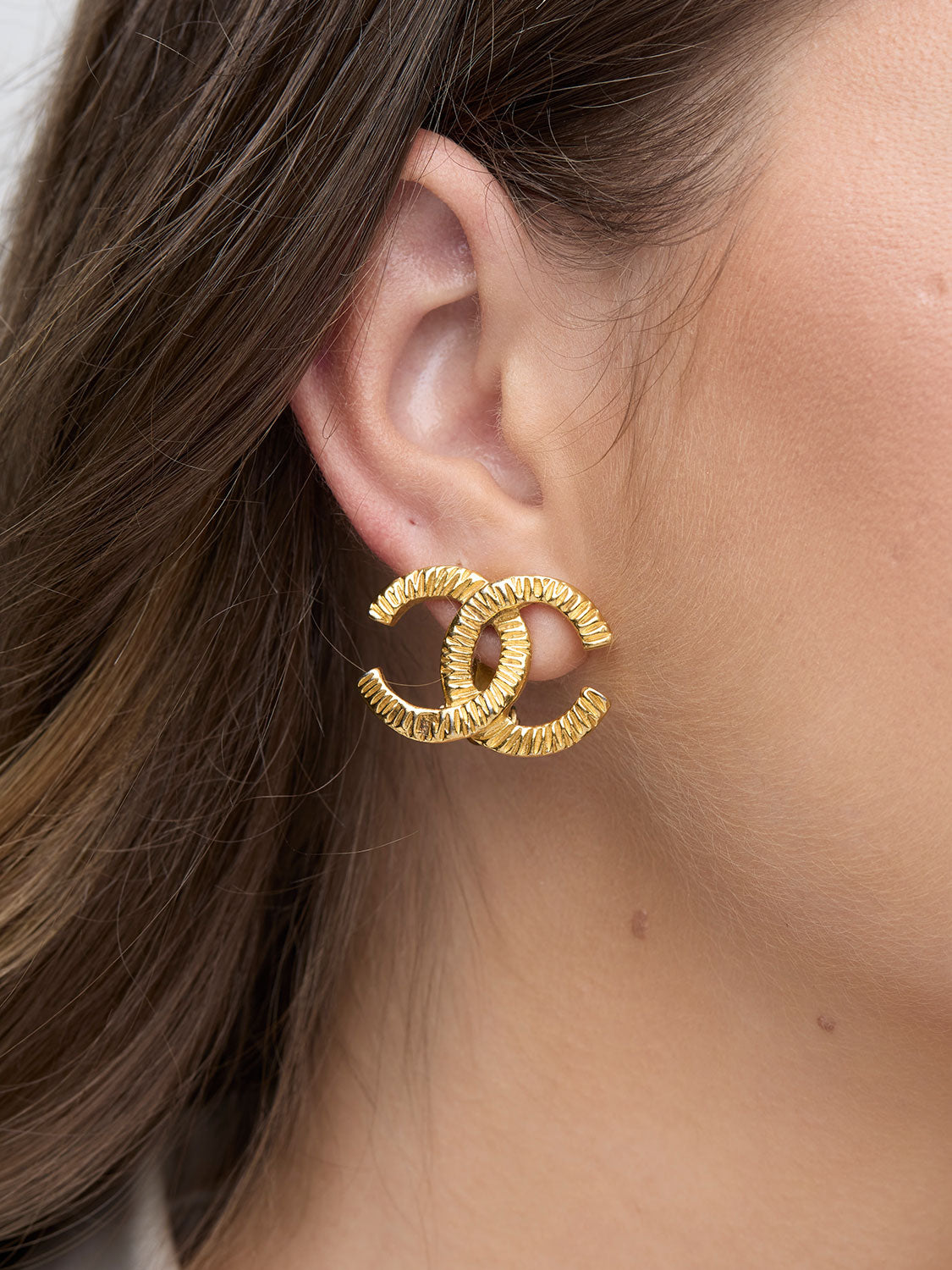 Chanel deals cc studs